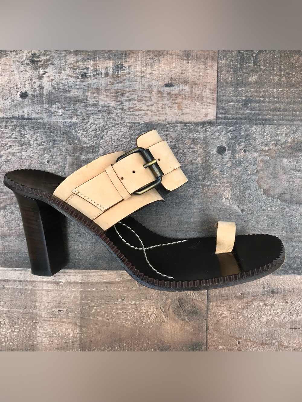 MICHAEL KORS 7 Suede Buckle Toe Loop Stacked Heel Embossed Leather Mule Sandals